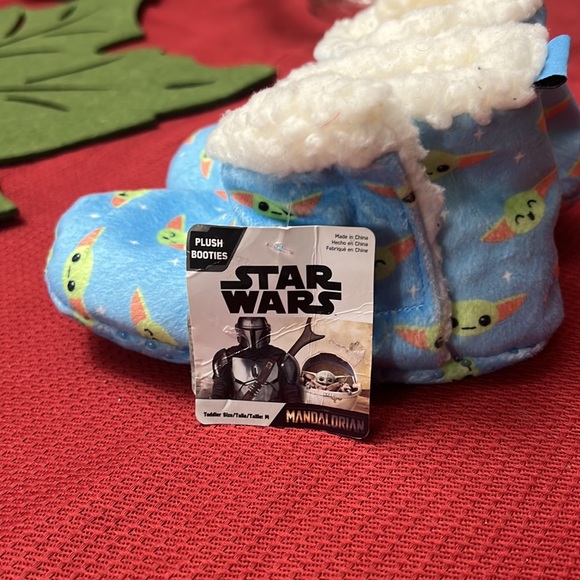 Baby Booties - Picture 12 of 12